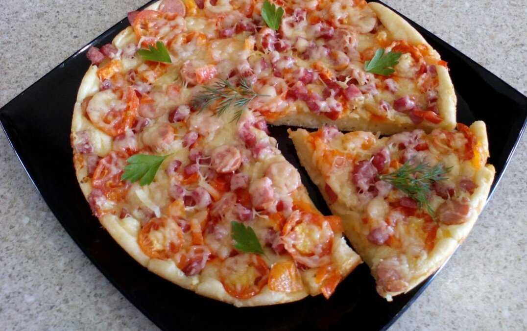 Пицца на сковороде быстро и вкусно. быстрая пицца за 10 минут