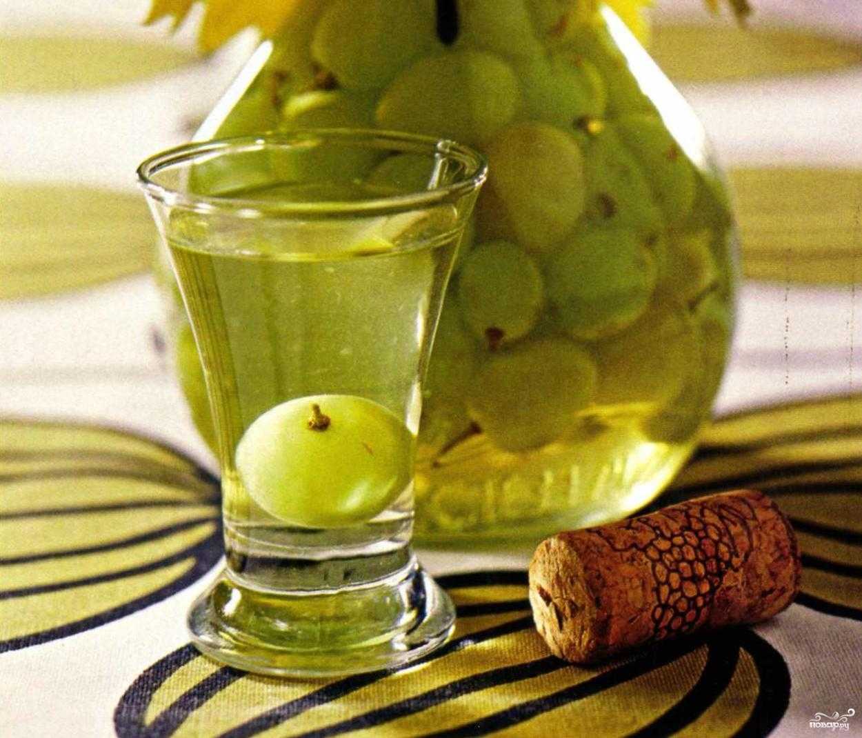 Настойка самогона на винограде, виноградных косточках – как правильно пить