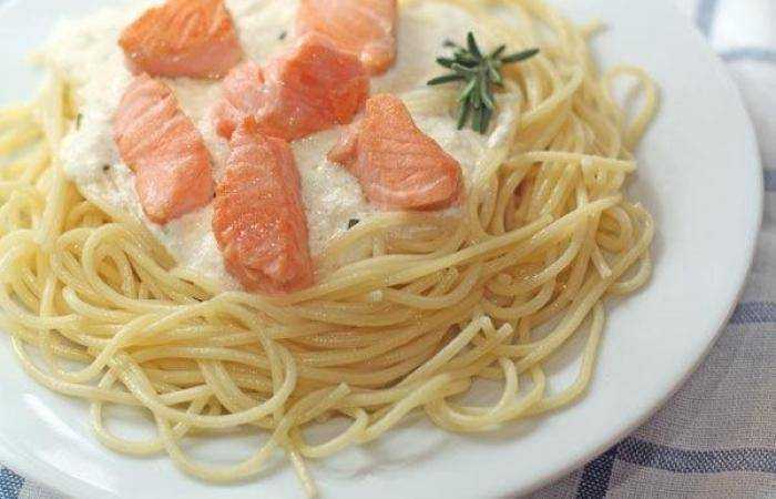 Паста с лососем в сливочном соусе – 2 рецепта приготовления