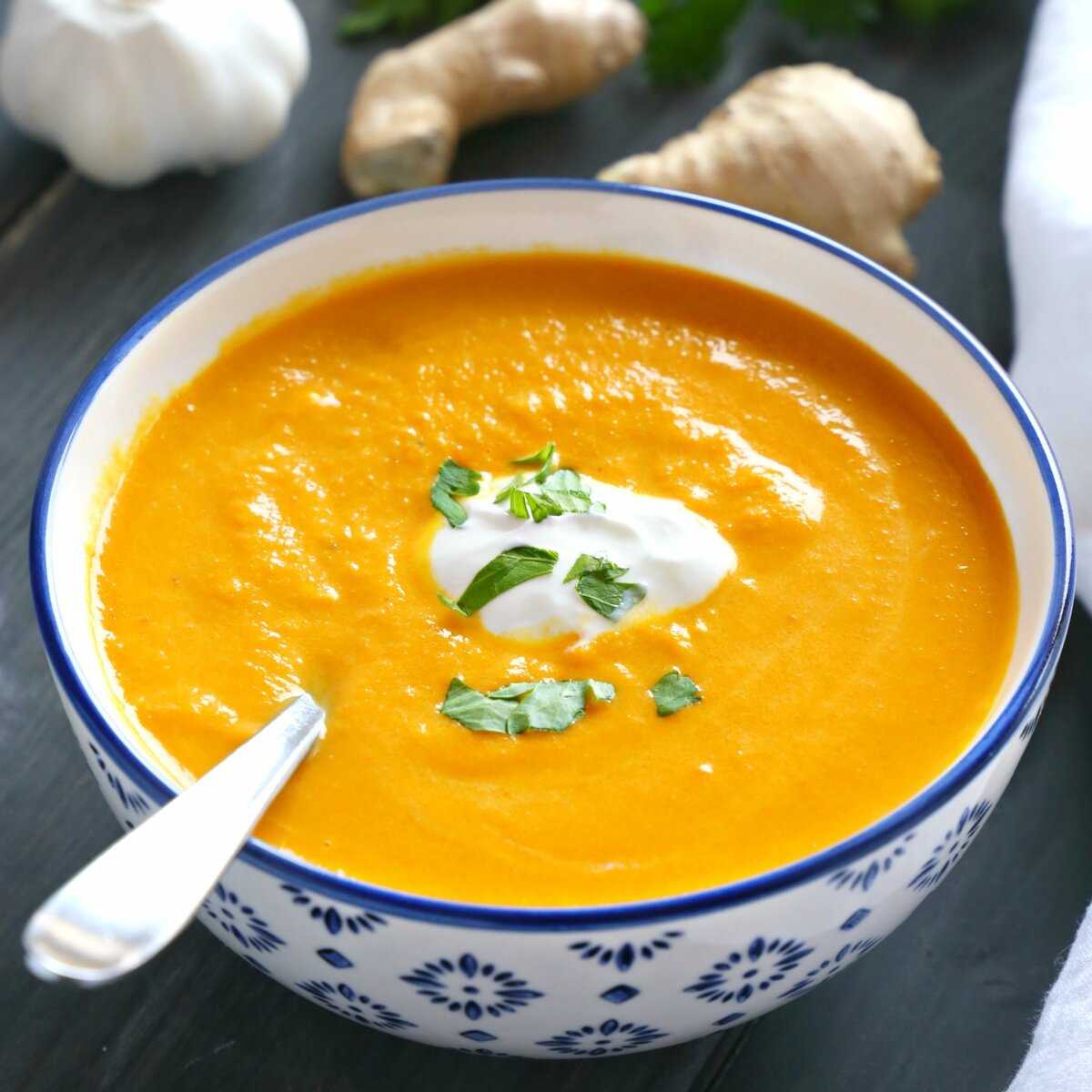 Популярные традиционные и оригинальные рецепты вкусного, питательного и полезного морковного супа и супа-пюре из моркови: классический морковный суп-пюре, с имбирем, с курицей